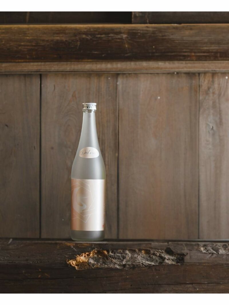 Bottle of Sake Junmai Ginjo Velvet from Kiyama Brewery