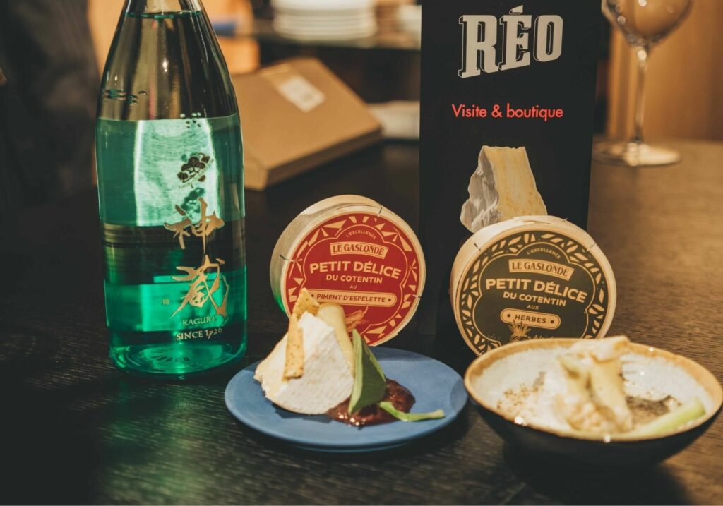 Saké junmai Kagura Clear et deux fromages en accord